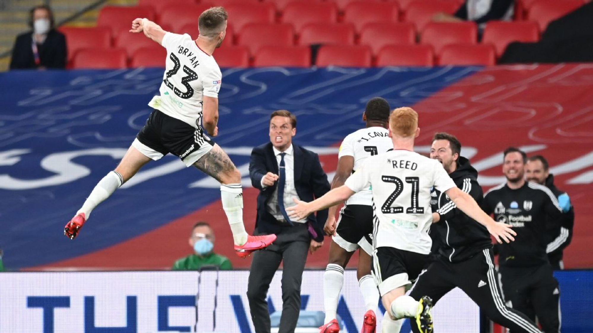 立刻引发了 立刻引发了